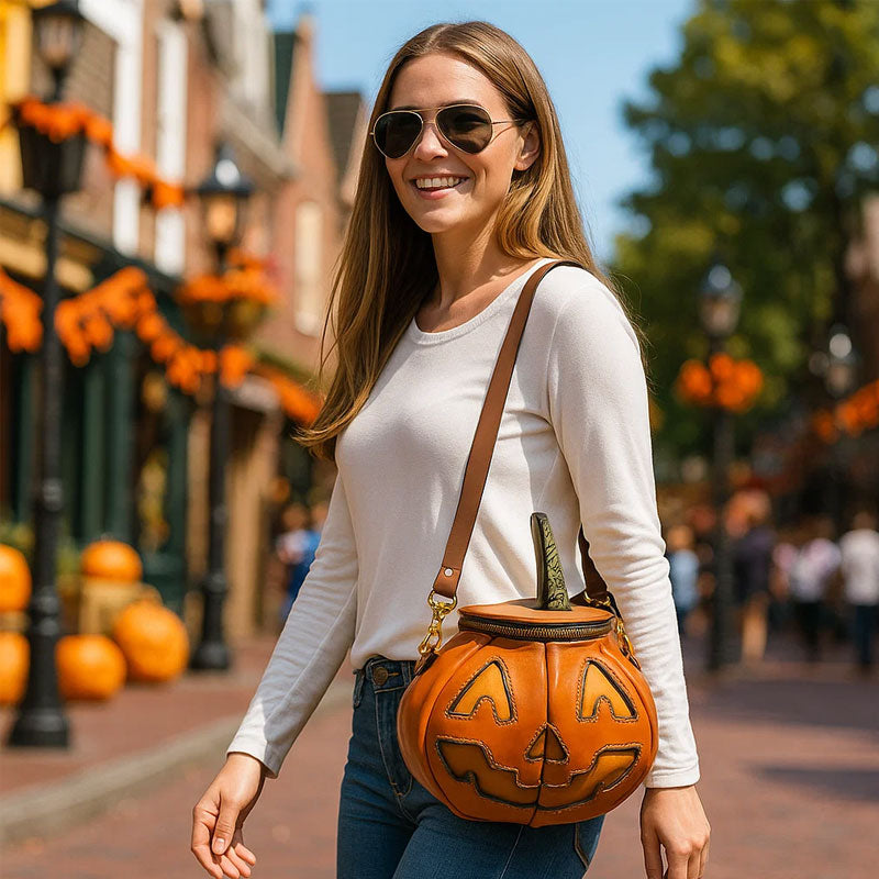 🎃 Pumpkin Charm Bag — A Little Piece of Halloween Magic 🕸️