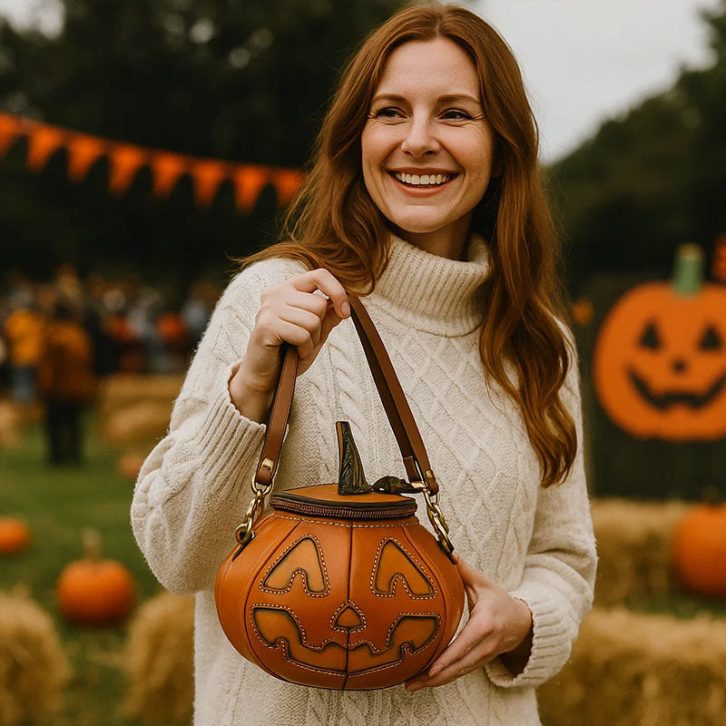 🎃 Pumpkin Charm Bag — A Little Piece of Halloween Magic 🕸️